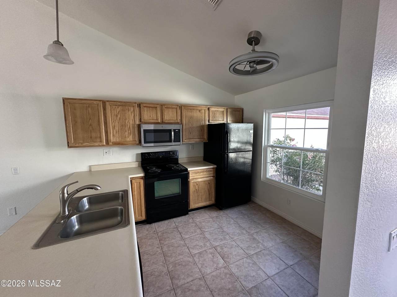 https://bt-photos.global.ssl.fastly.net/tucson/1280_boomver_1_22611778-2.jpg
