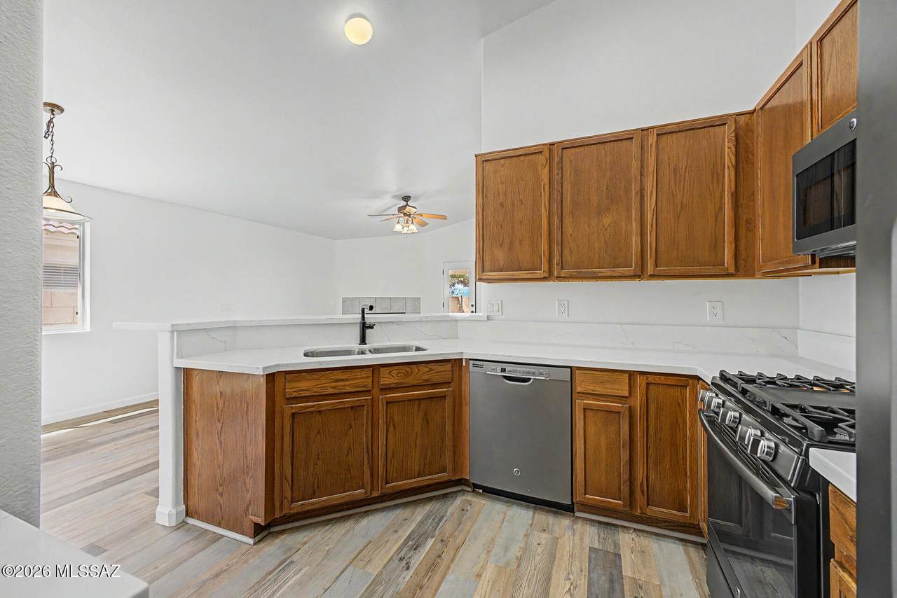 https://bt-photos.global.ssl.fastly.net/tucson/1280_boomver_1_22611869-2.jpg