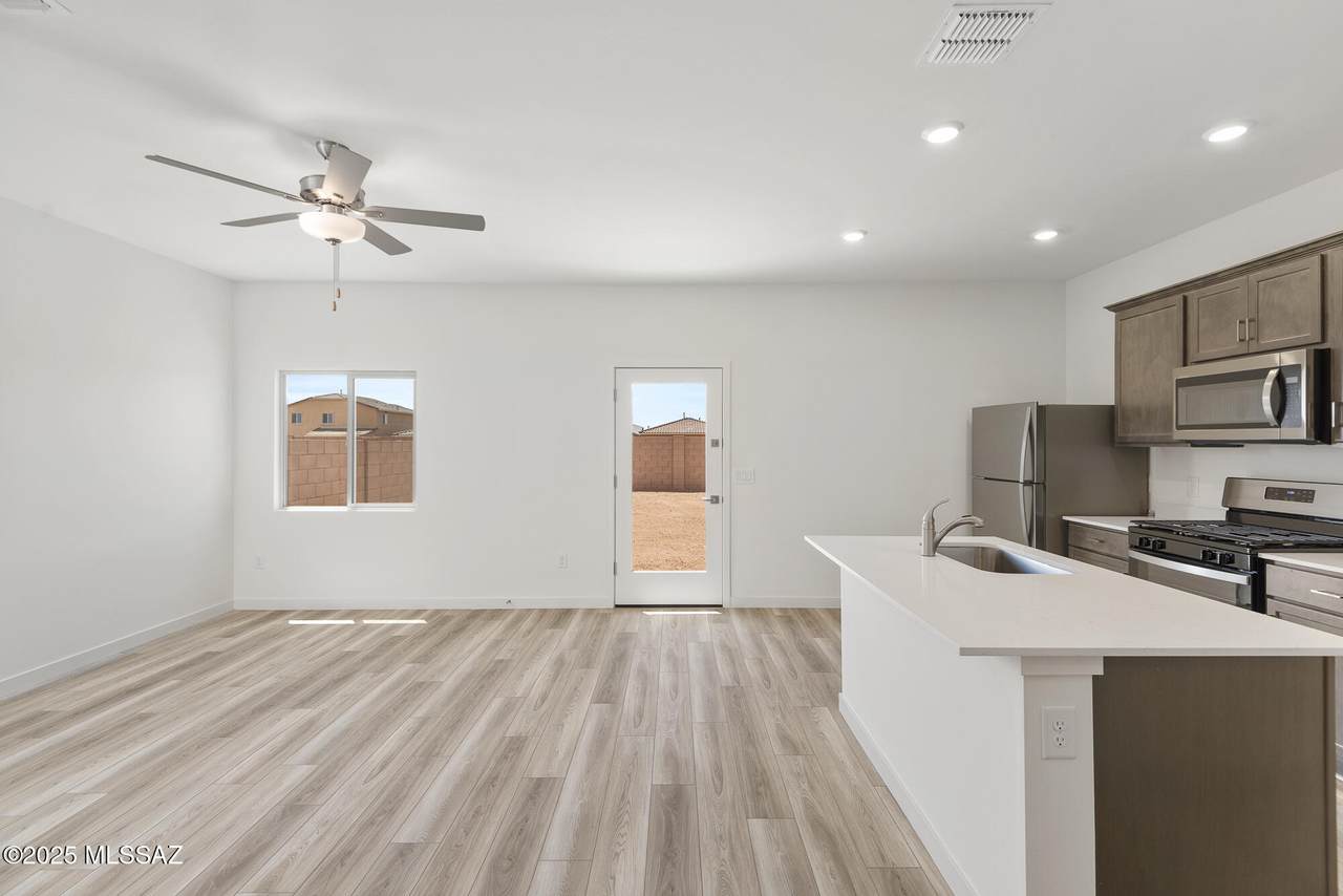 https://bt-photos.global.ssl.fastly.net/tucson/1280_boomver_1_22612036-2.jpg
