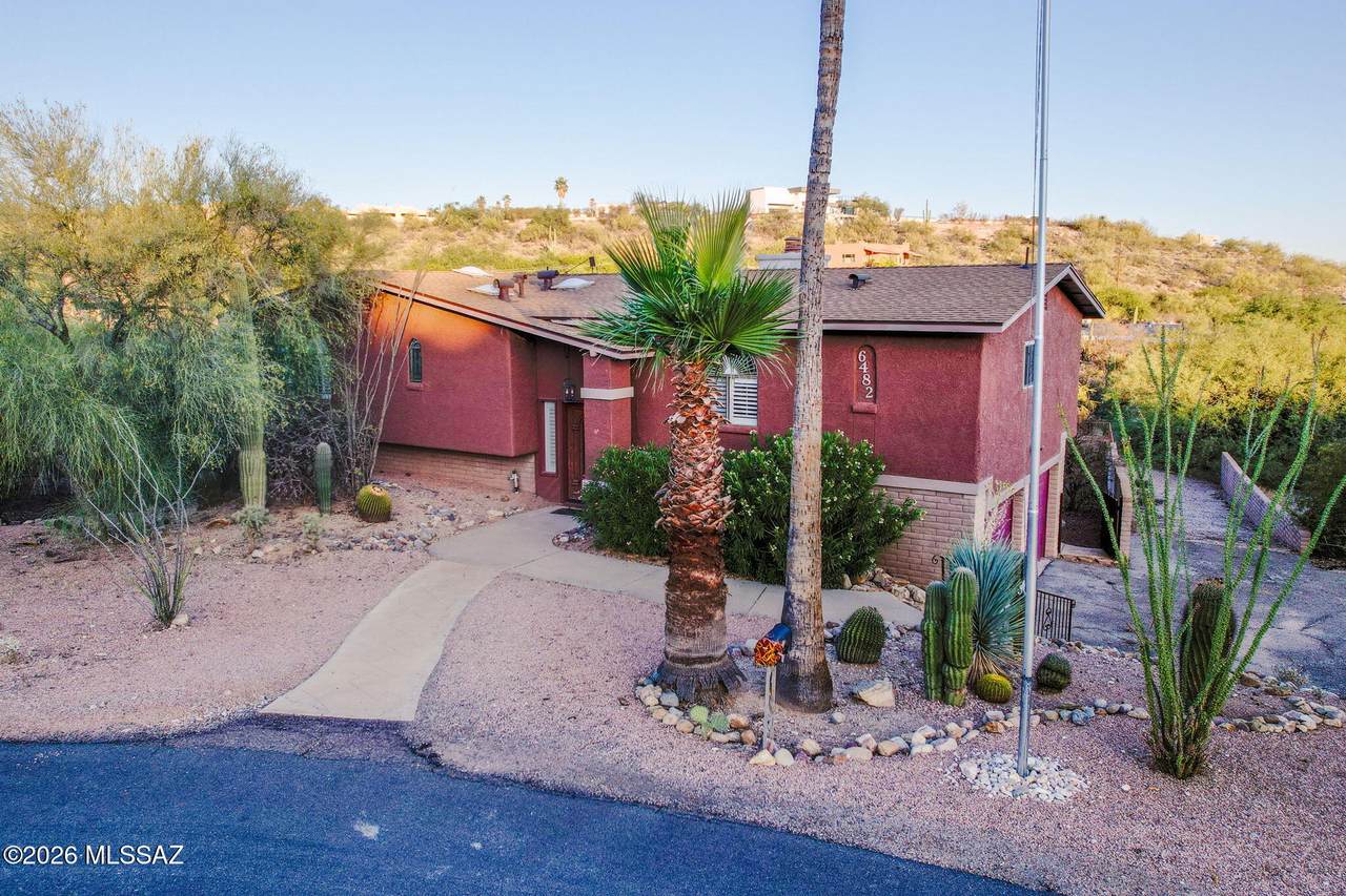 6482 Sun Circle - Photo 1