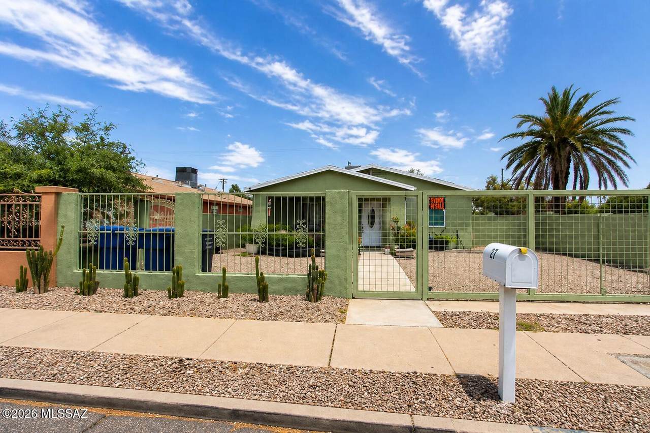 27 34th Street - Photo 1