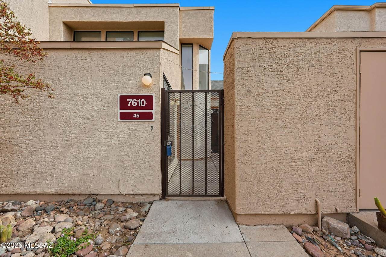 7610 Callisto Circle - Photo 1