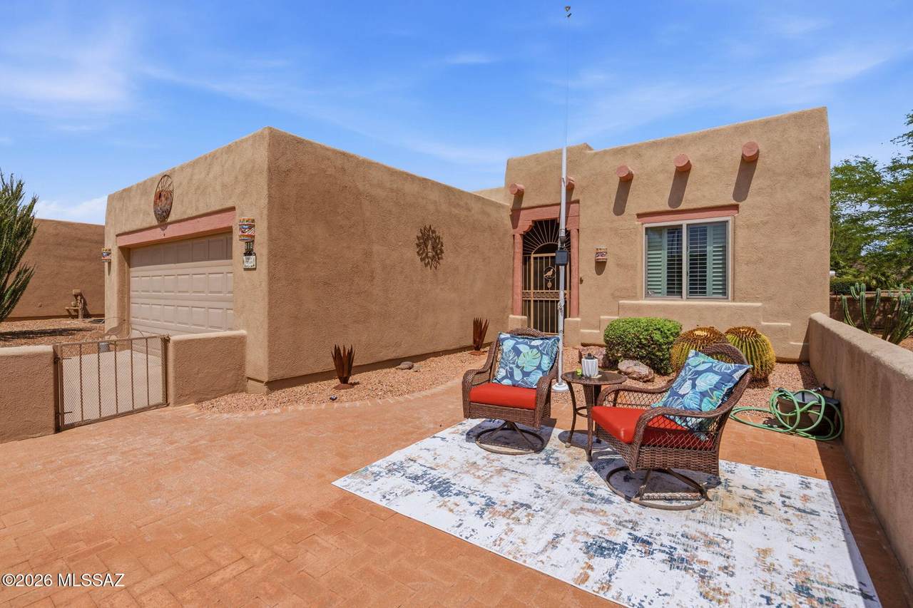 612 Greenview Place - Photo 1