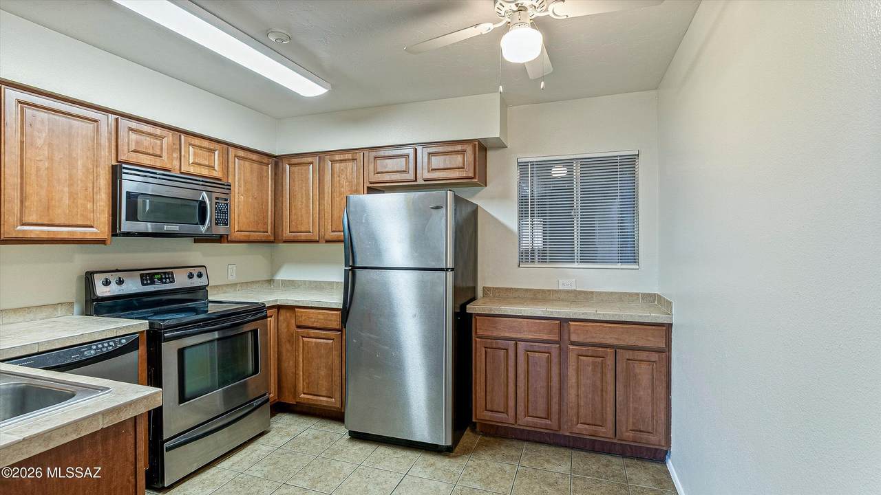 https://bt-photos.global.ssl.fastly.net/tucson/1280_boomver_1_22612570-2.jpg