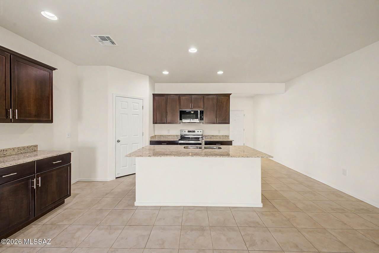 https://bt-photos.global.ssl.fastly.net/tucson/1280_boomver_1_22612622-2.jpg