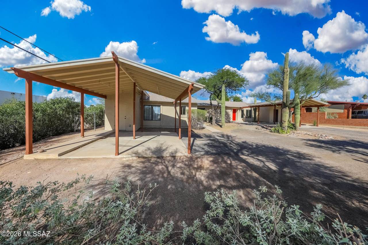 5601 10th Street - Photo 1