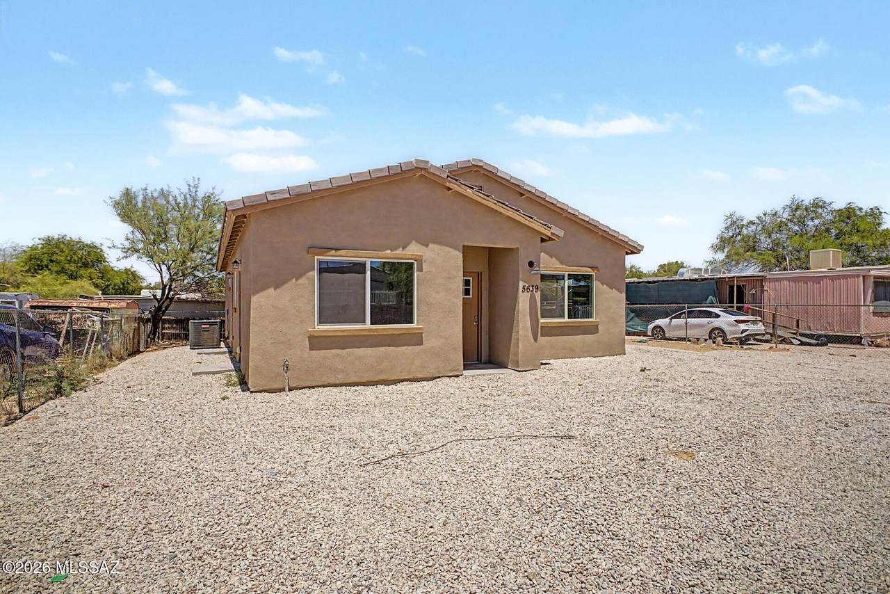 5639 Masterson Avenue - Photo 1