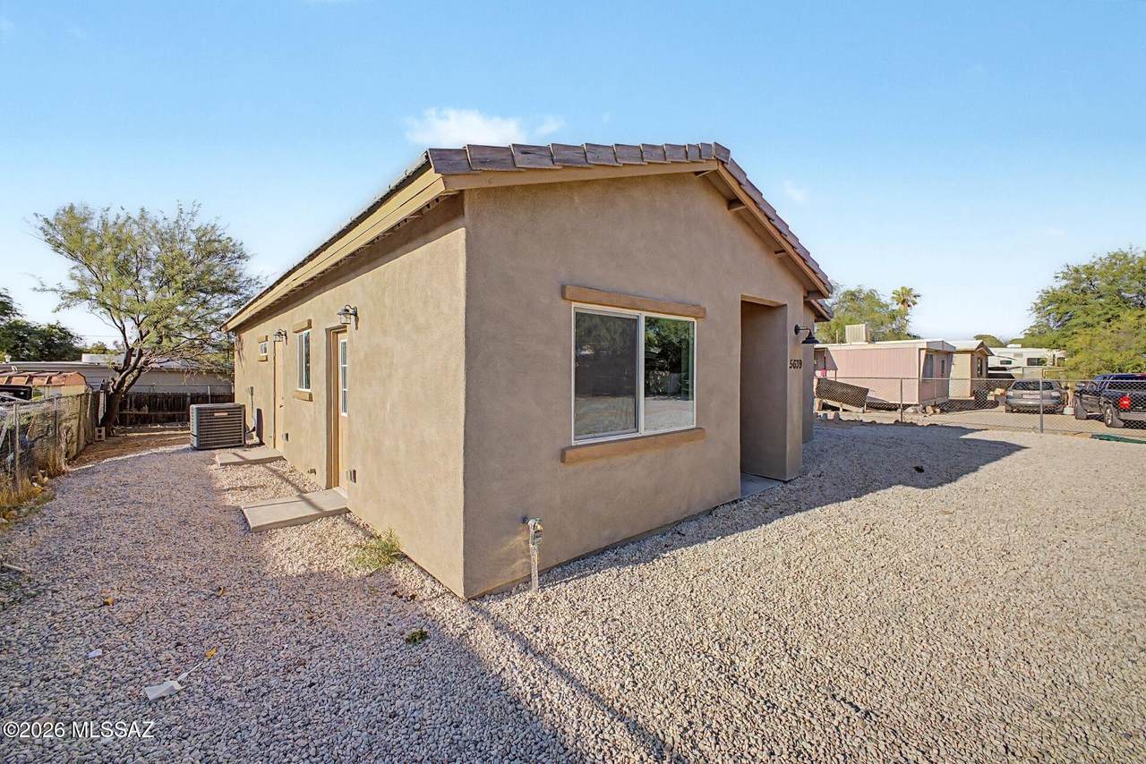 https://bt-photos.global.ssl.fastly.net/tucson/1280_boomver_1_22613288-2.jpg