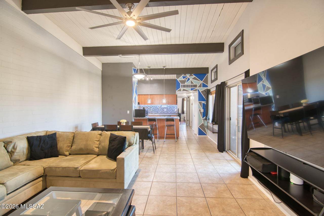 2525 Alvernon Way - Photo 1