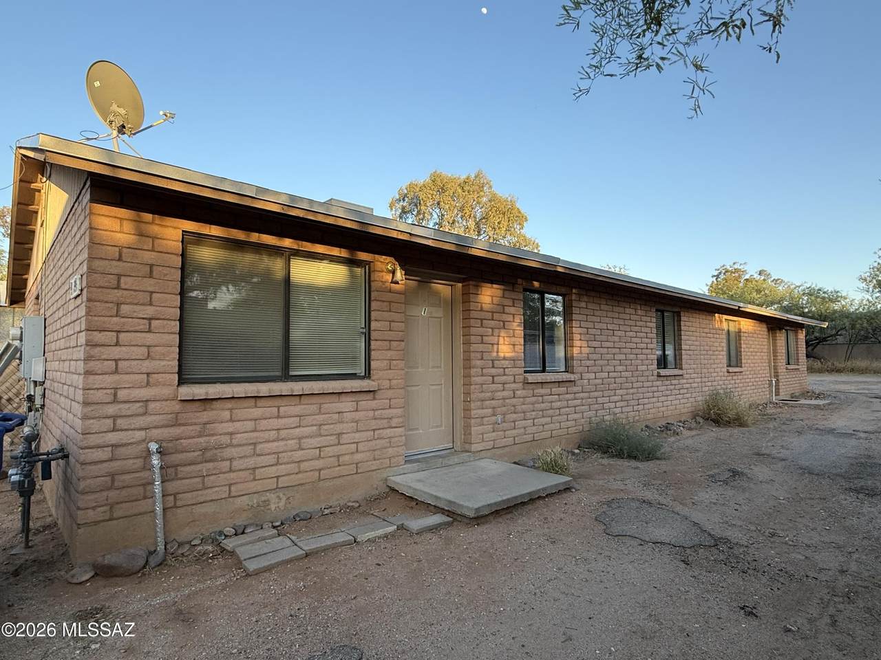 4224 Lee Street - Photo 1