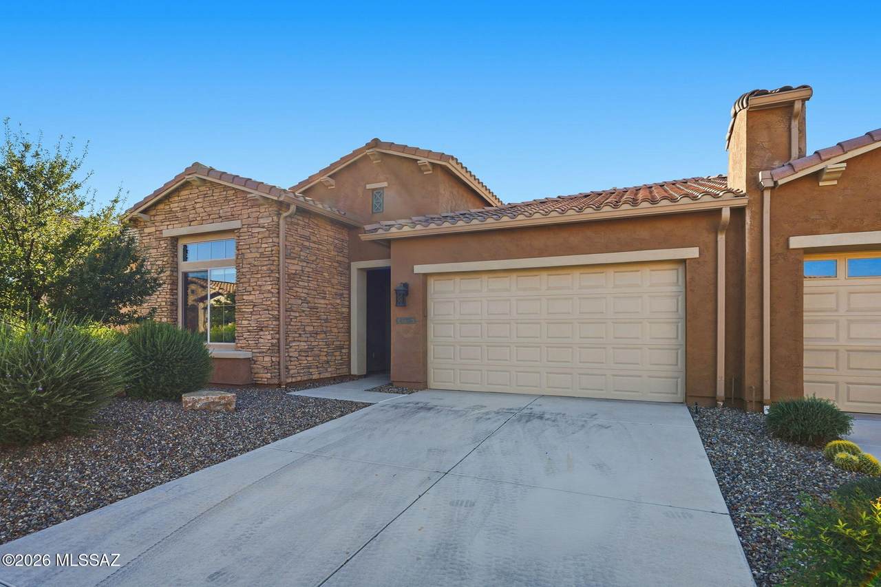 61295 Flint Drive - Photo 1