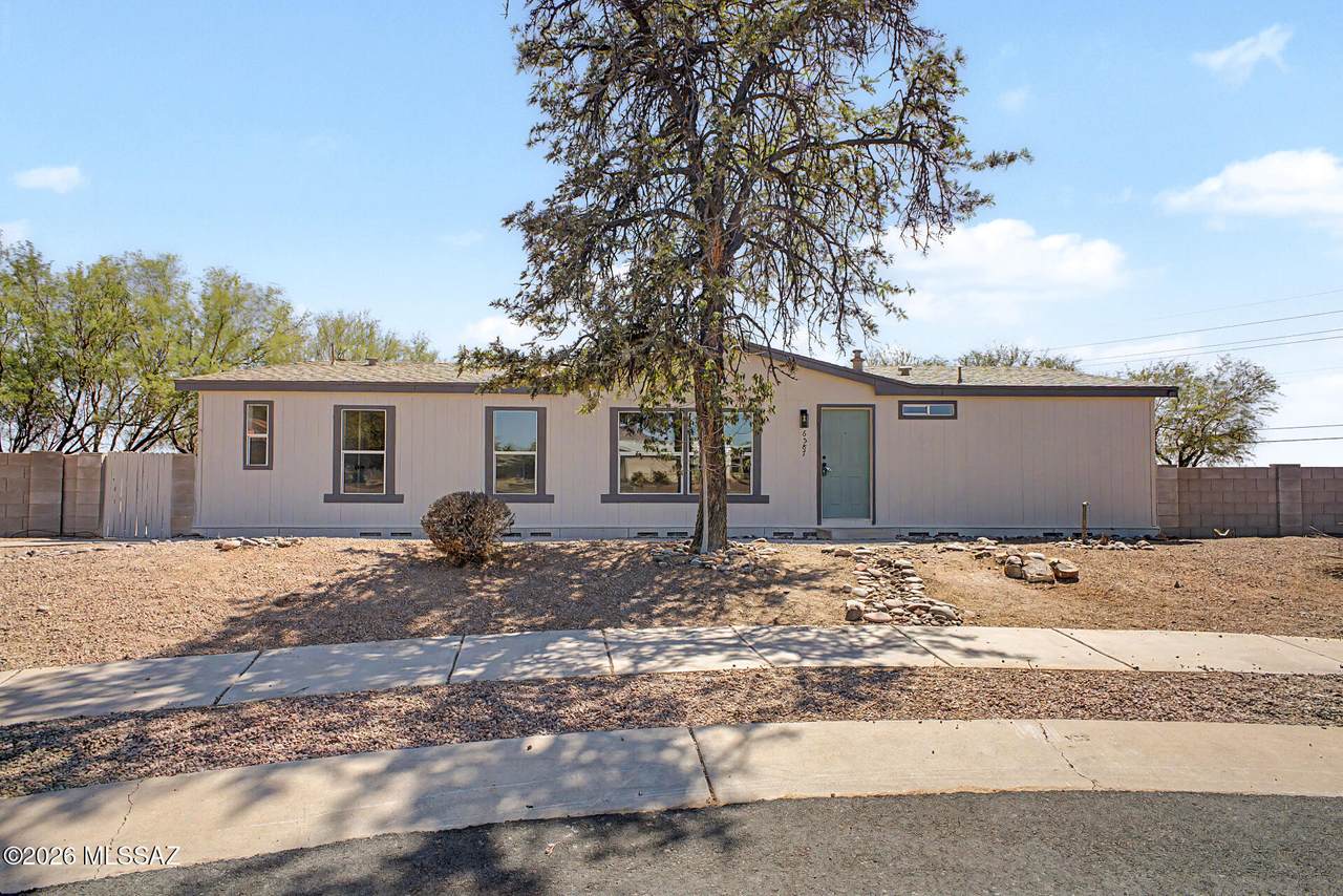 6587 Golden Rain Drive - Photo 1
