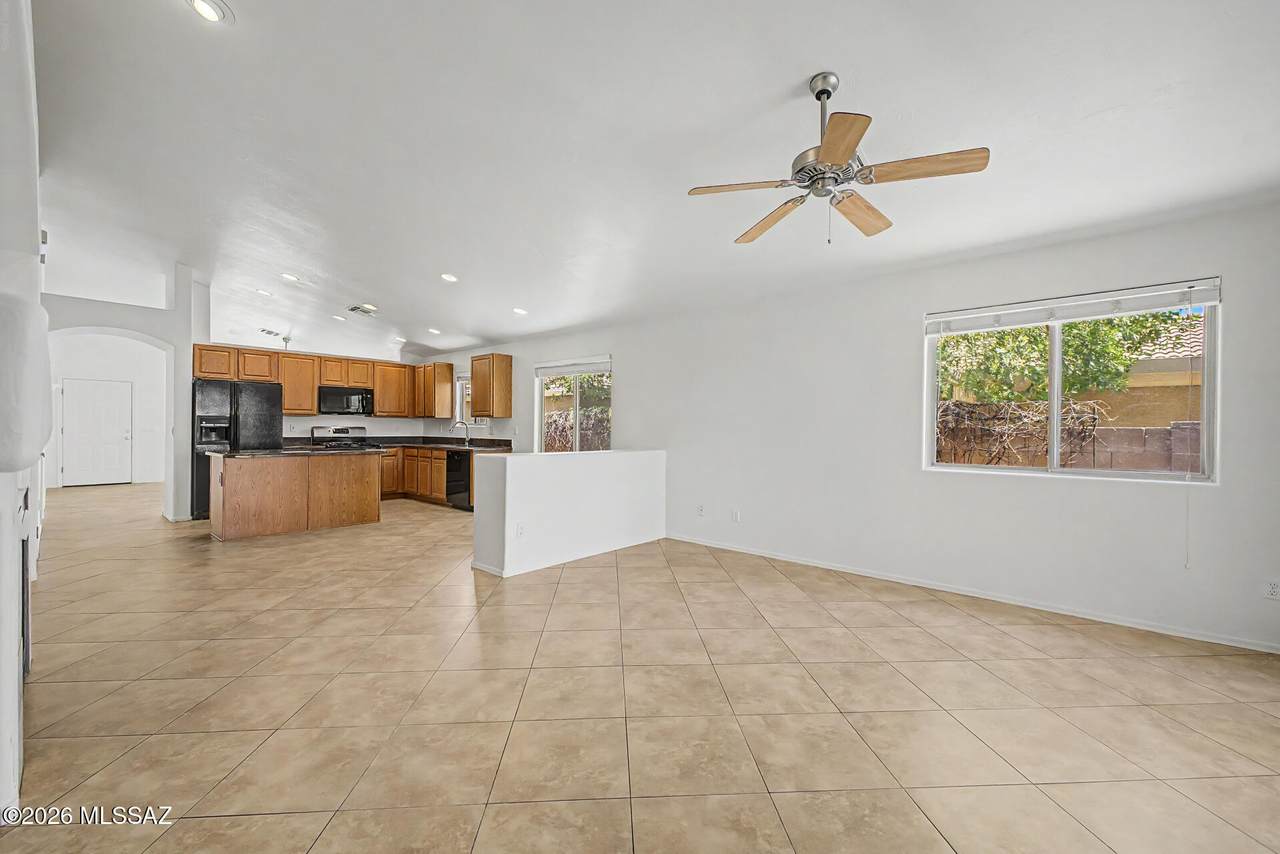 https://bt-photos.global.ssl.fastly.net/tucson/1280_boomver_1_22613952-2.jpg