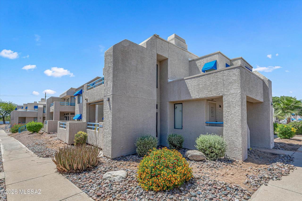 7904 Colette Circle - Photo 1