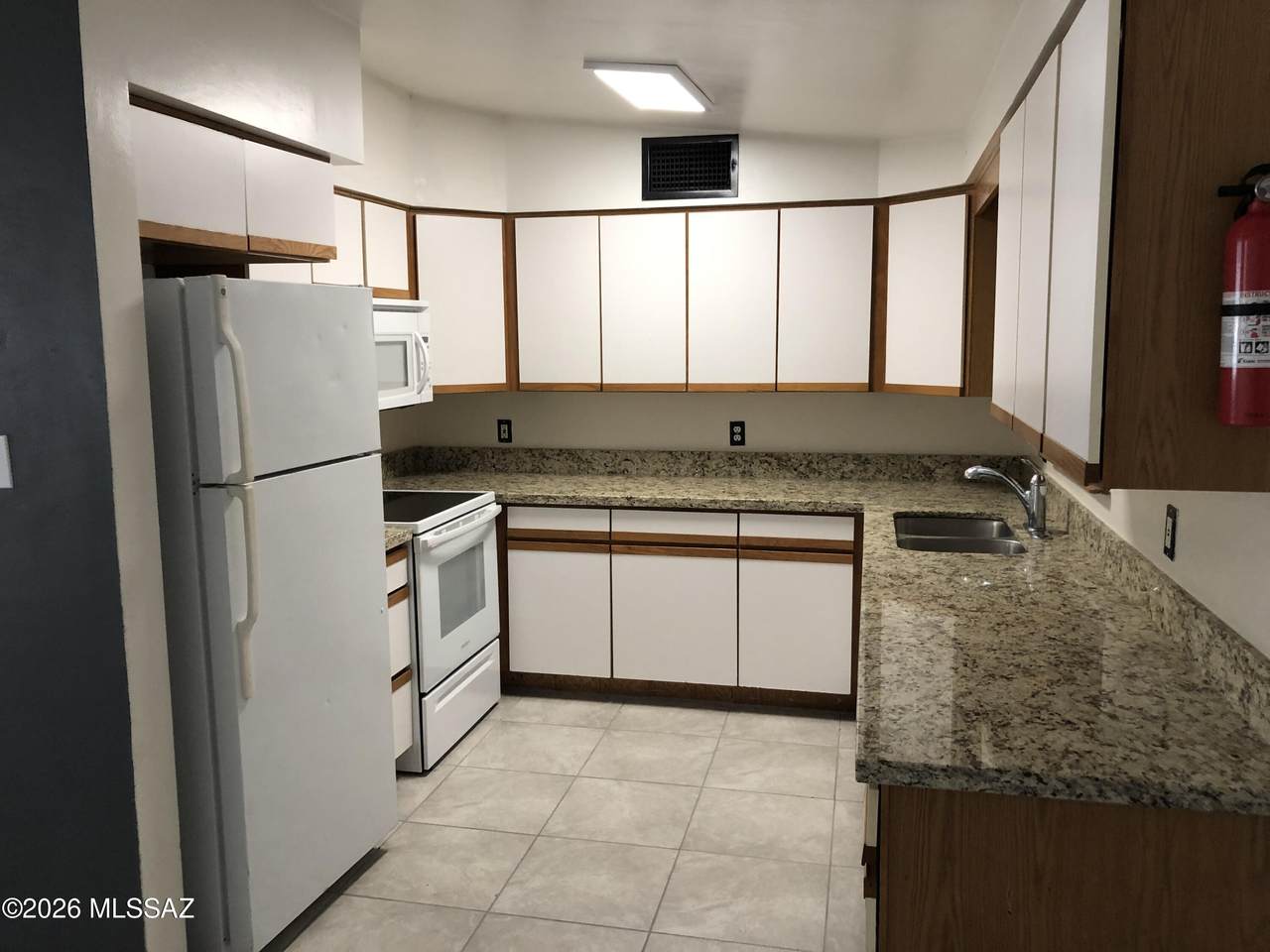 https://bt-photos.global.ssl.fastly.net/tucson/1280_boomver_1_22614097-2.jpg