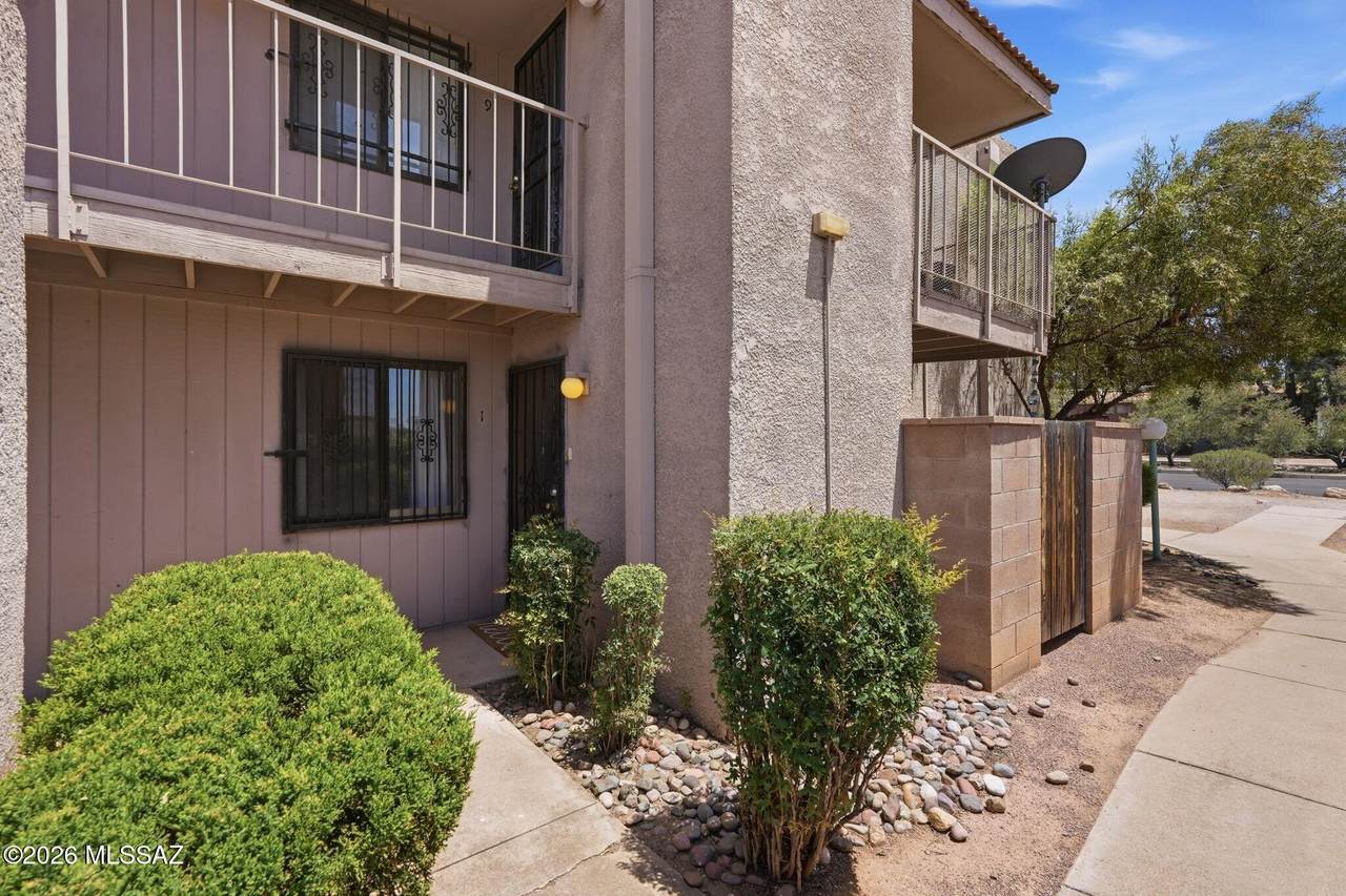 6615 Golf Links Road - Photo 1