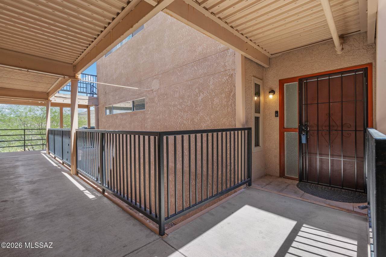 2601 Broadway Boulevard - Photo 1