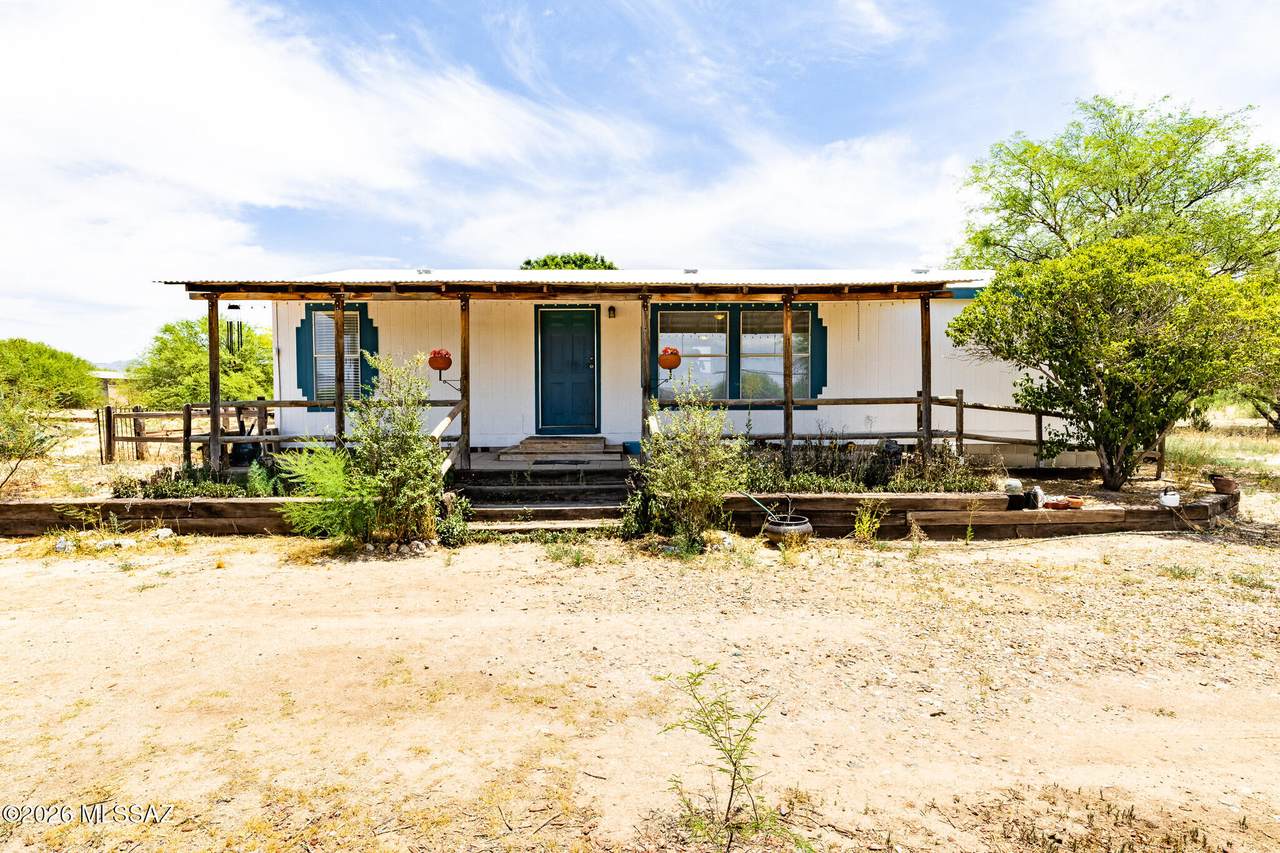 1112 Annie Lane - Photo 1