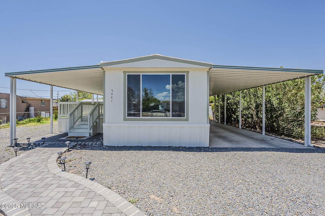 5441 Royal Palm Drive - Photo 1