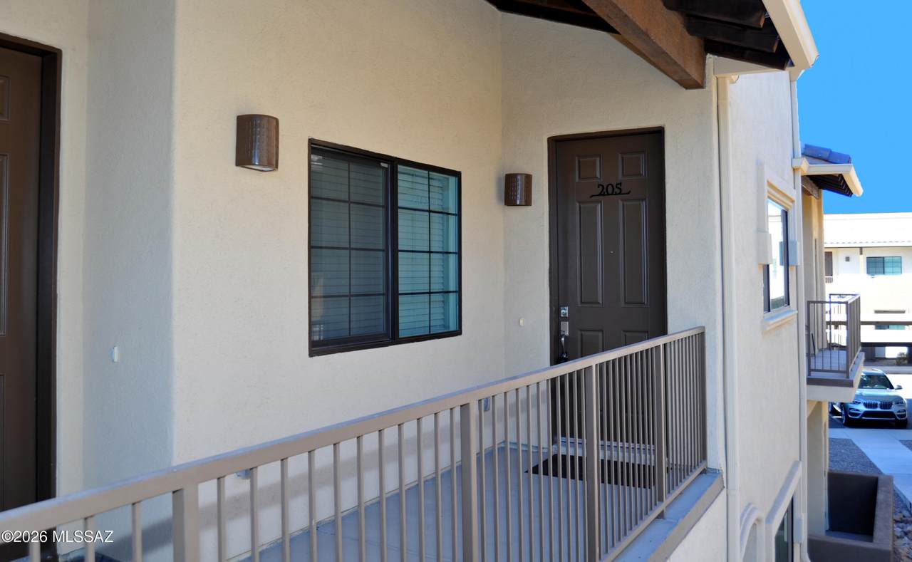 2040 River Road - Photo 1