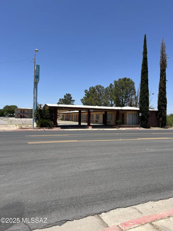 590 Haskell Avenue - Photo 1