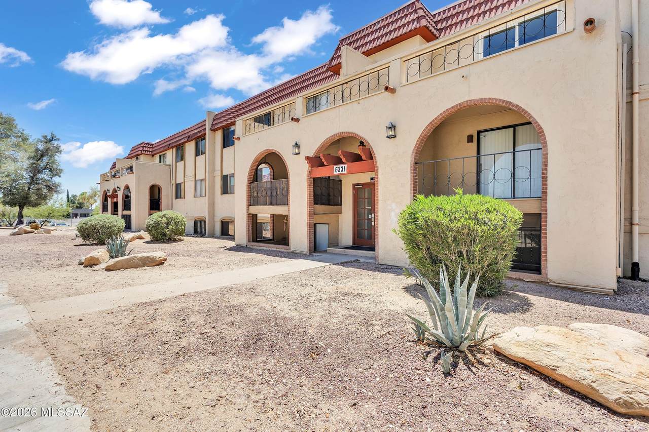 6331 Barcelona Court - Photo 1