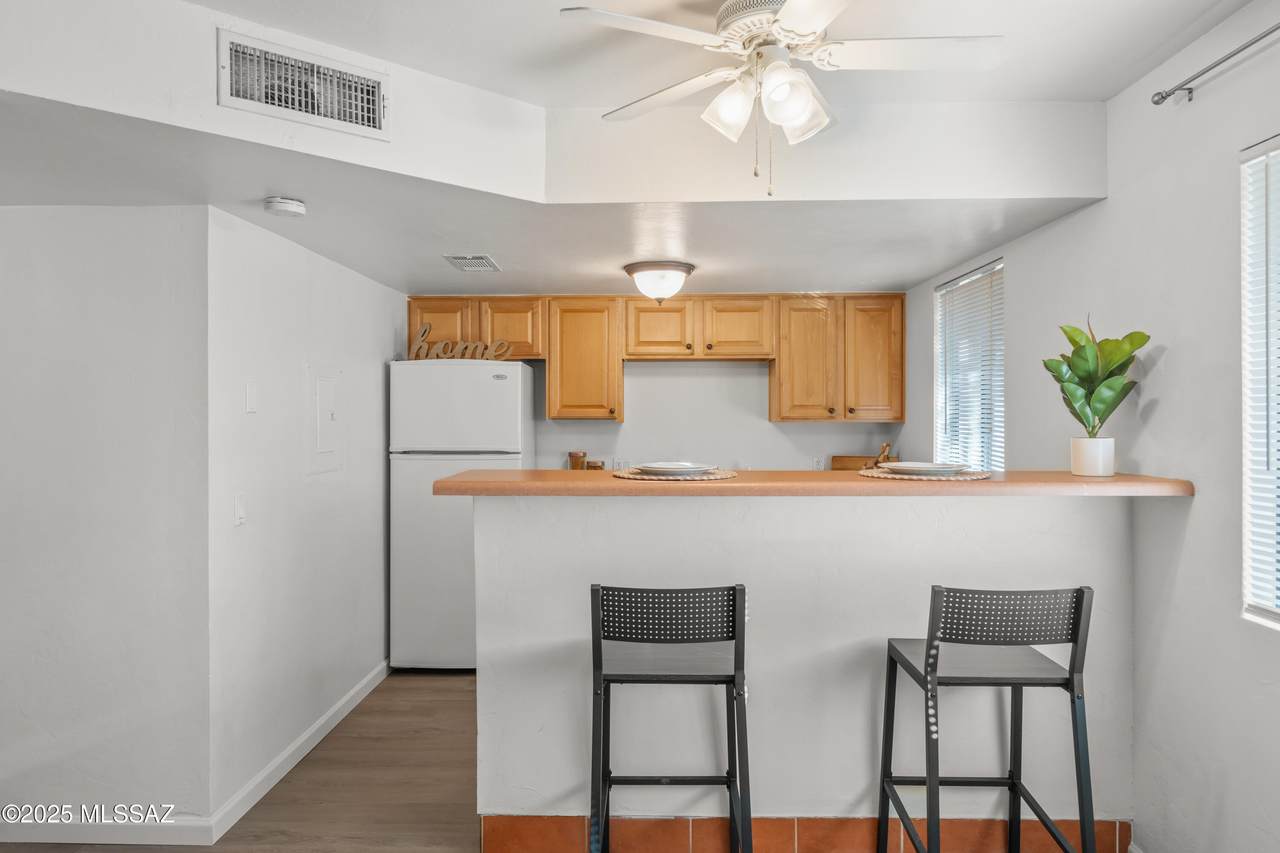 455 Kelso Street - Photo 1