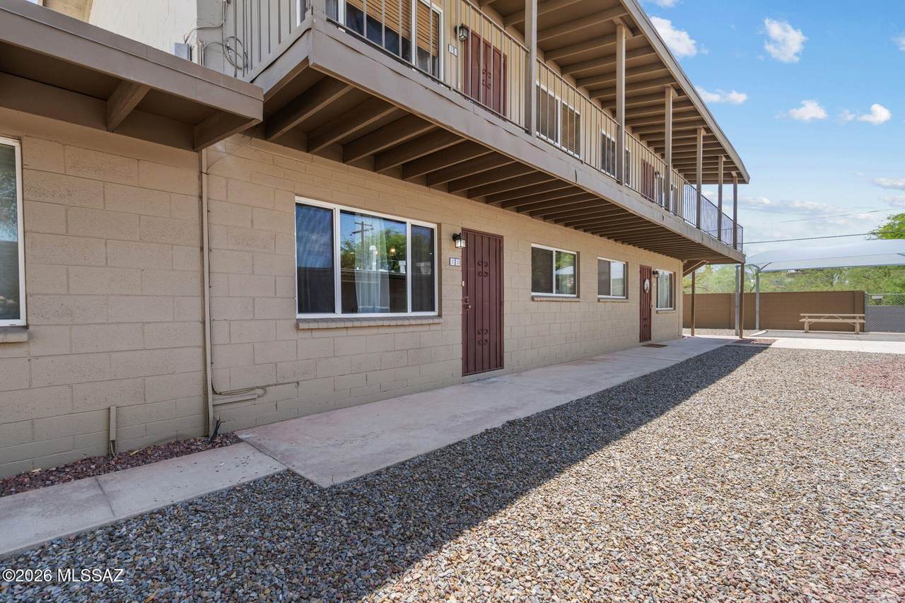 2841 Columbus Boulevard - Photo 1