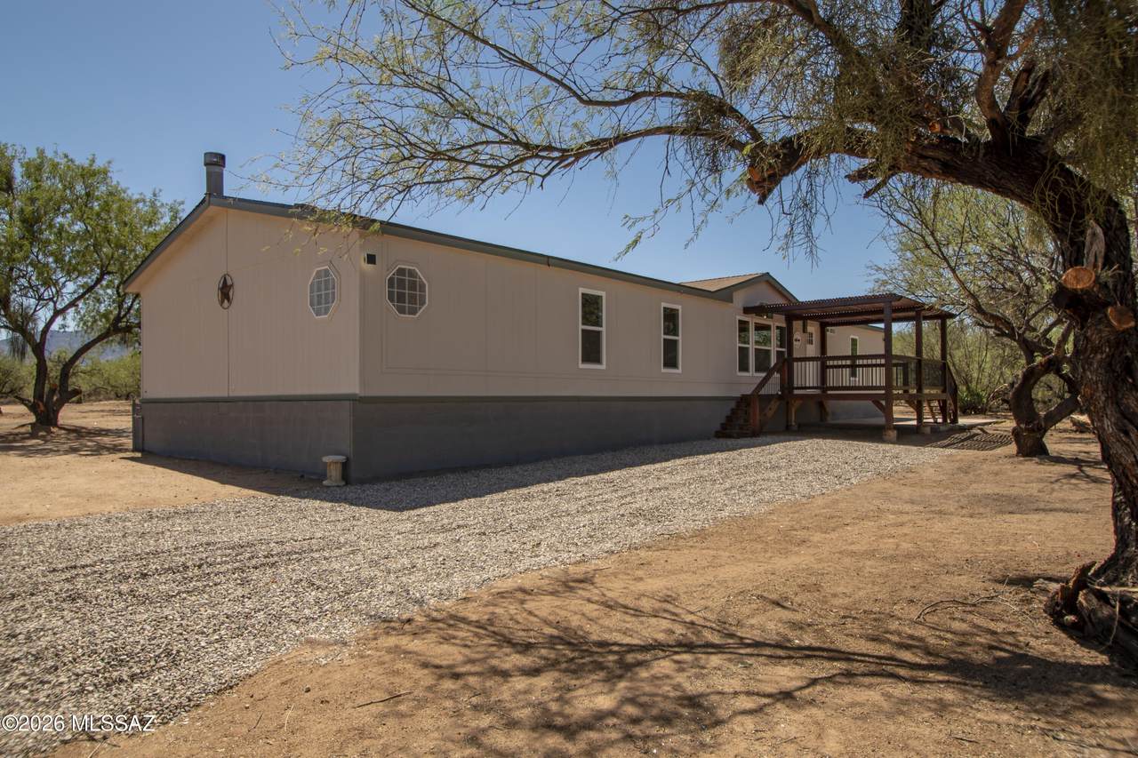 1575 Dove Way - Photo 1