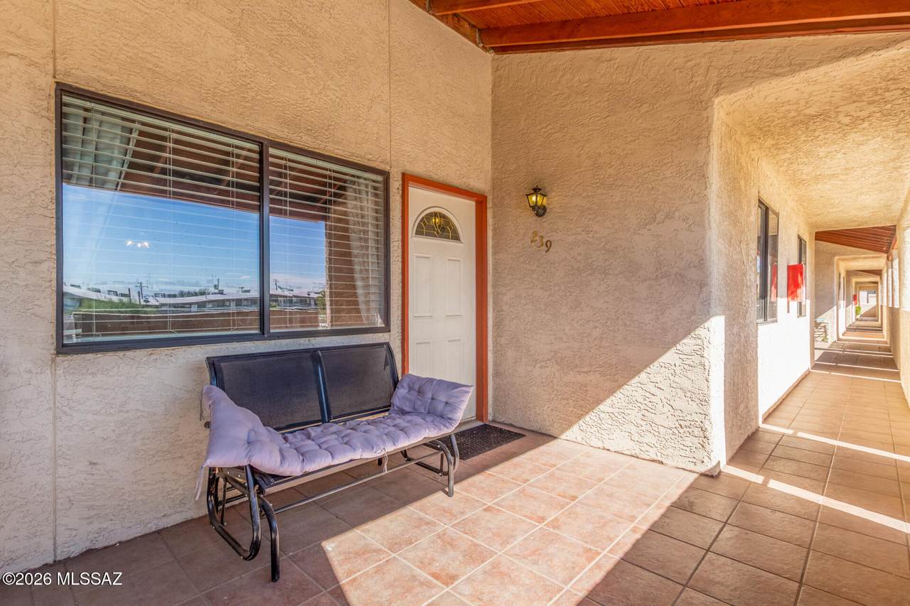 455 Kelso Street - Photo 1