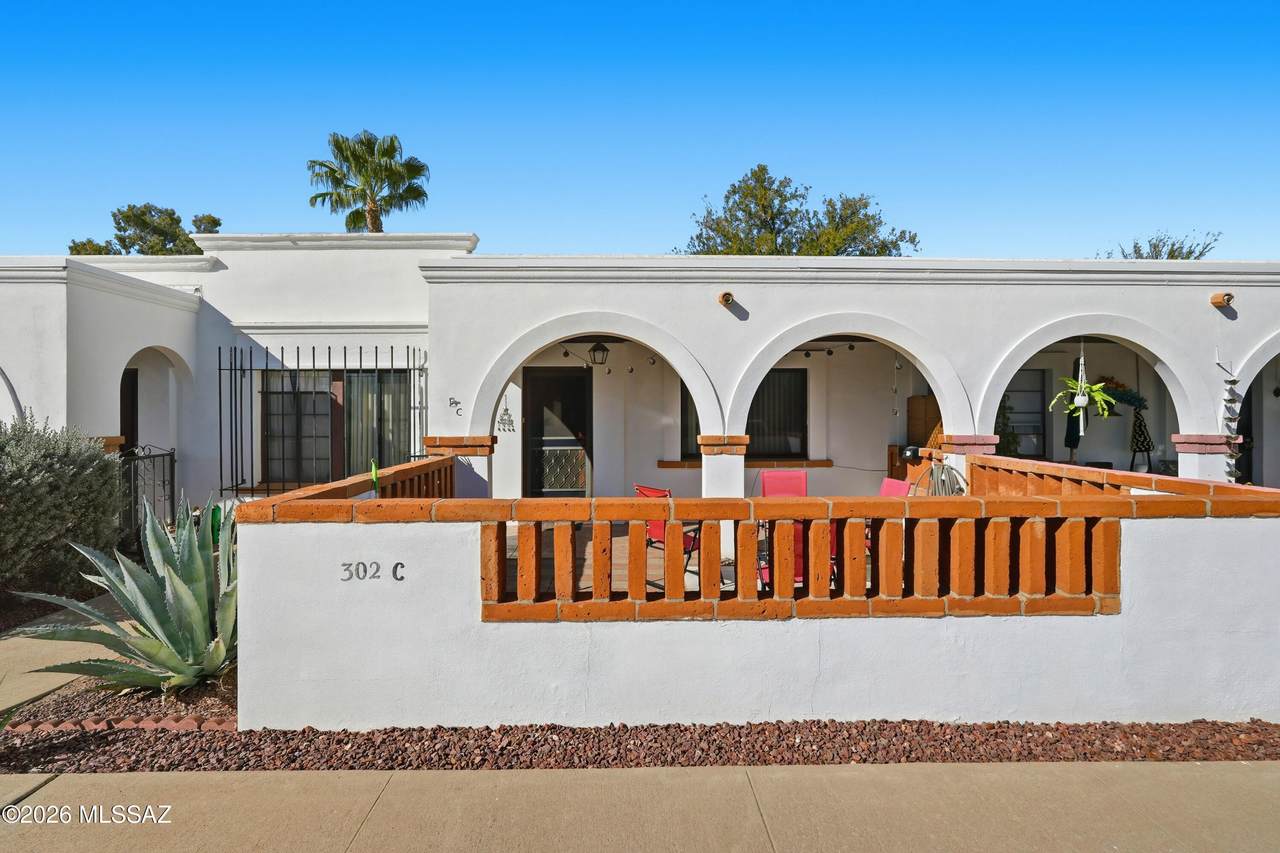 302 Paseo Aguila - Photo 1