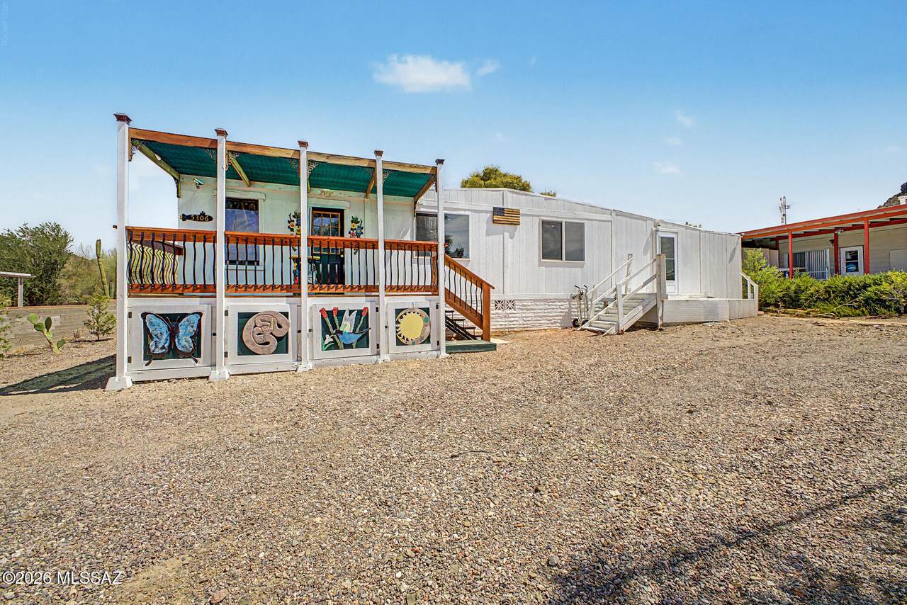 5306 Flying Circle - Photo 1