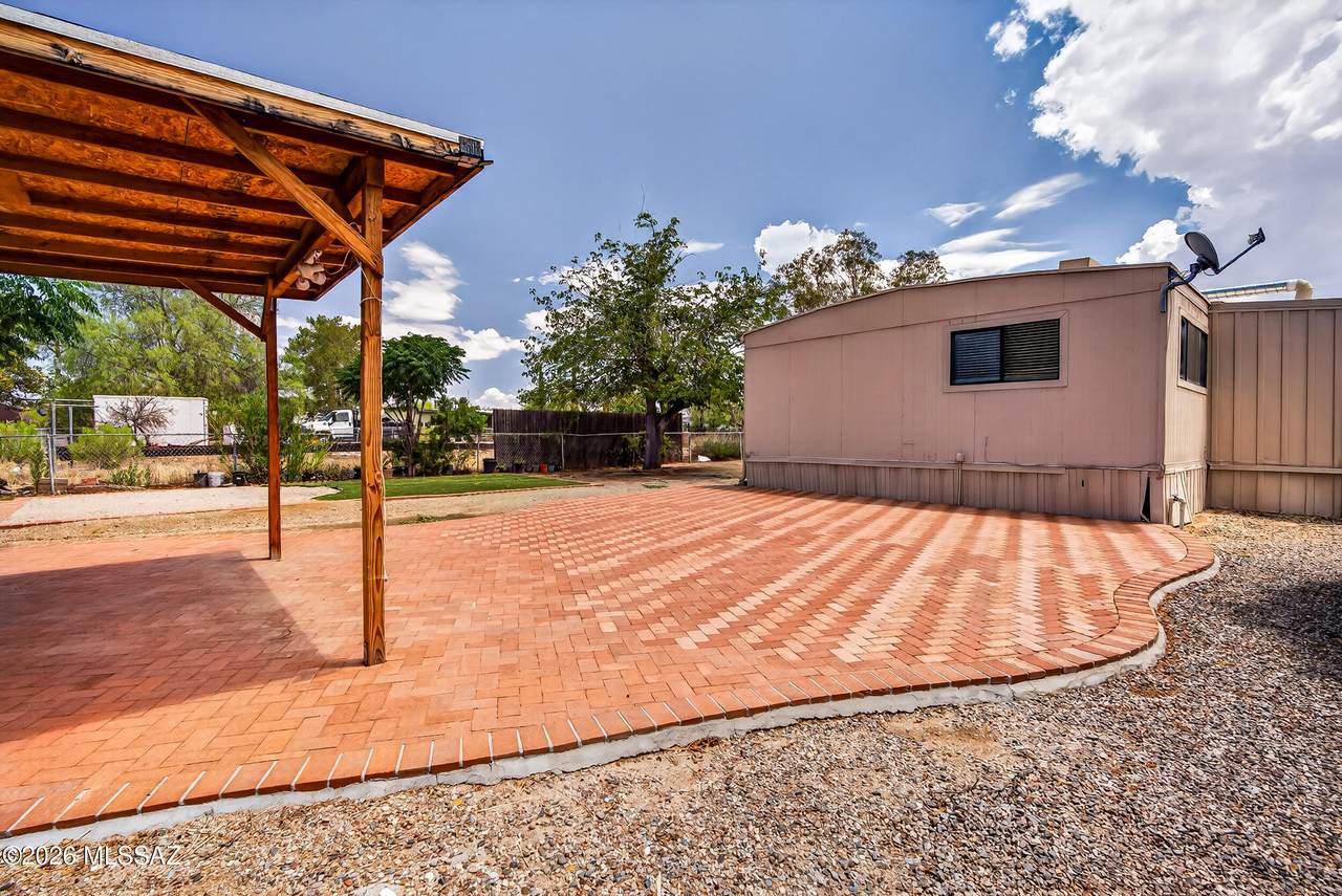 16311 Ave Del Canada - Photo 1