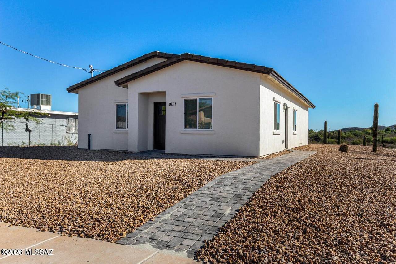 2310 Diamond Street - Photo 1