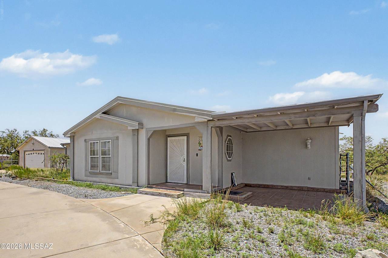 532 Broken Arrow Lane - Photo 1