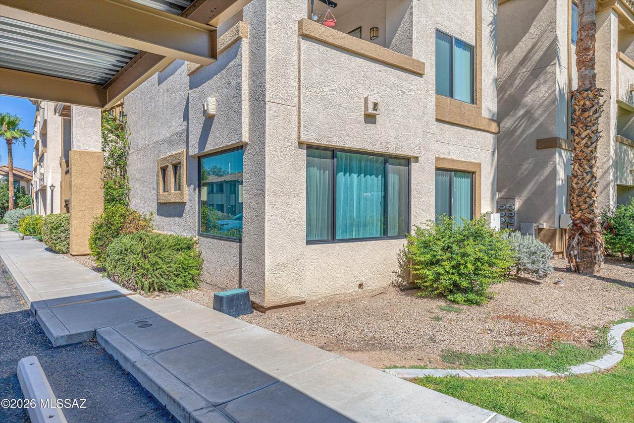2550 River Road - Photo 1
