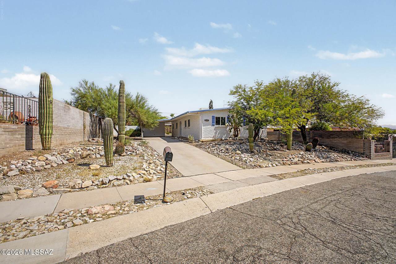 https://bt-photos.global.ssl.fastly.net/tucson/1280_boomver_1_22619539-2.jpg