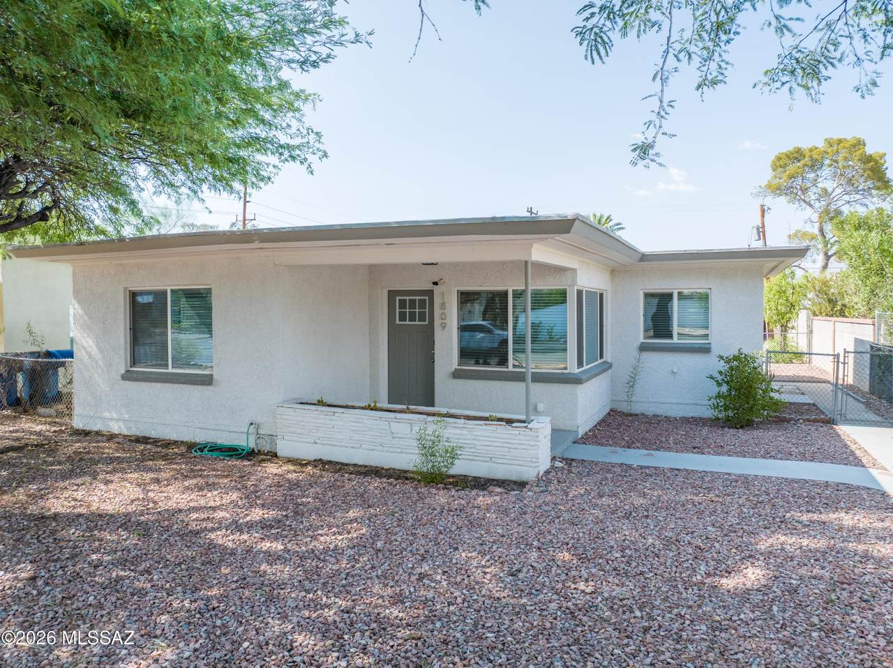 1809 Linden Street - Photo 1