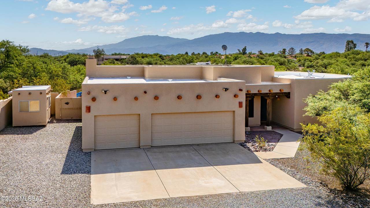 2330 Bonanza Avenue - Photo 1