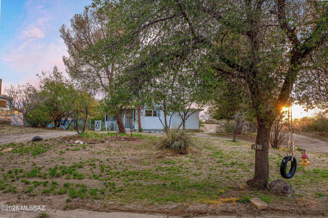 1490 John Adams Street - Photo 1
