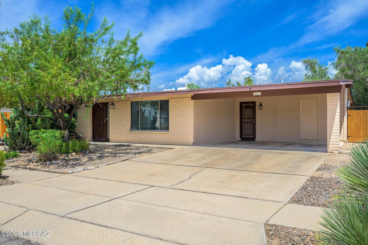 9541 Calle Eunice - Photo 1
