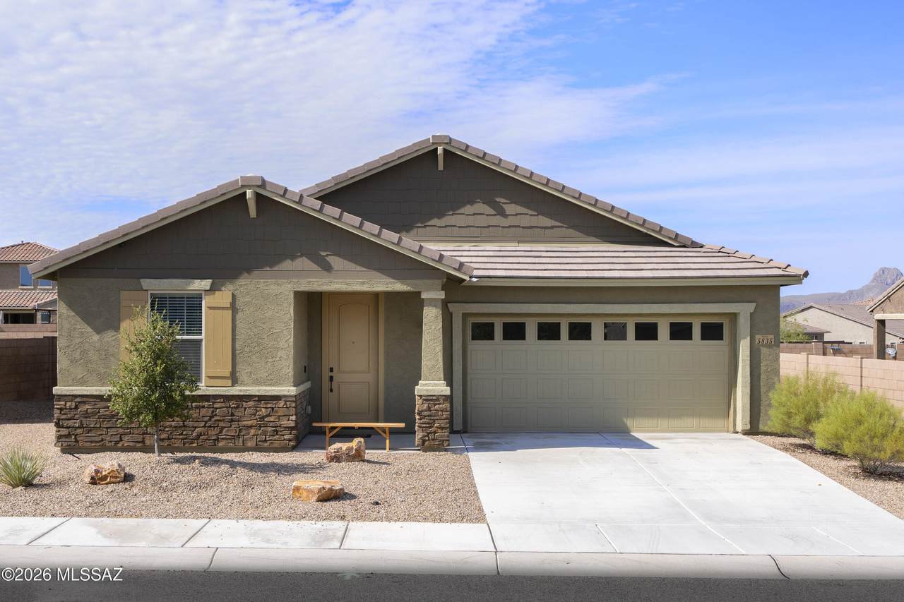 5835 Indian Sunrise Drive - Photo 1