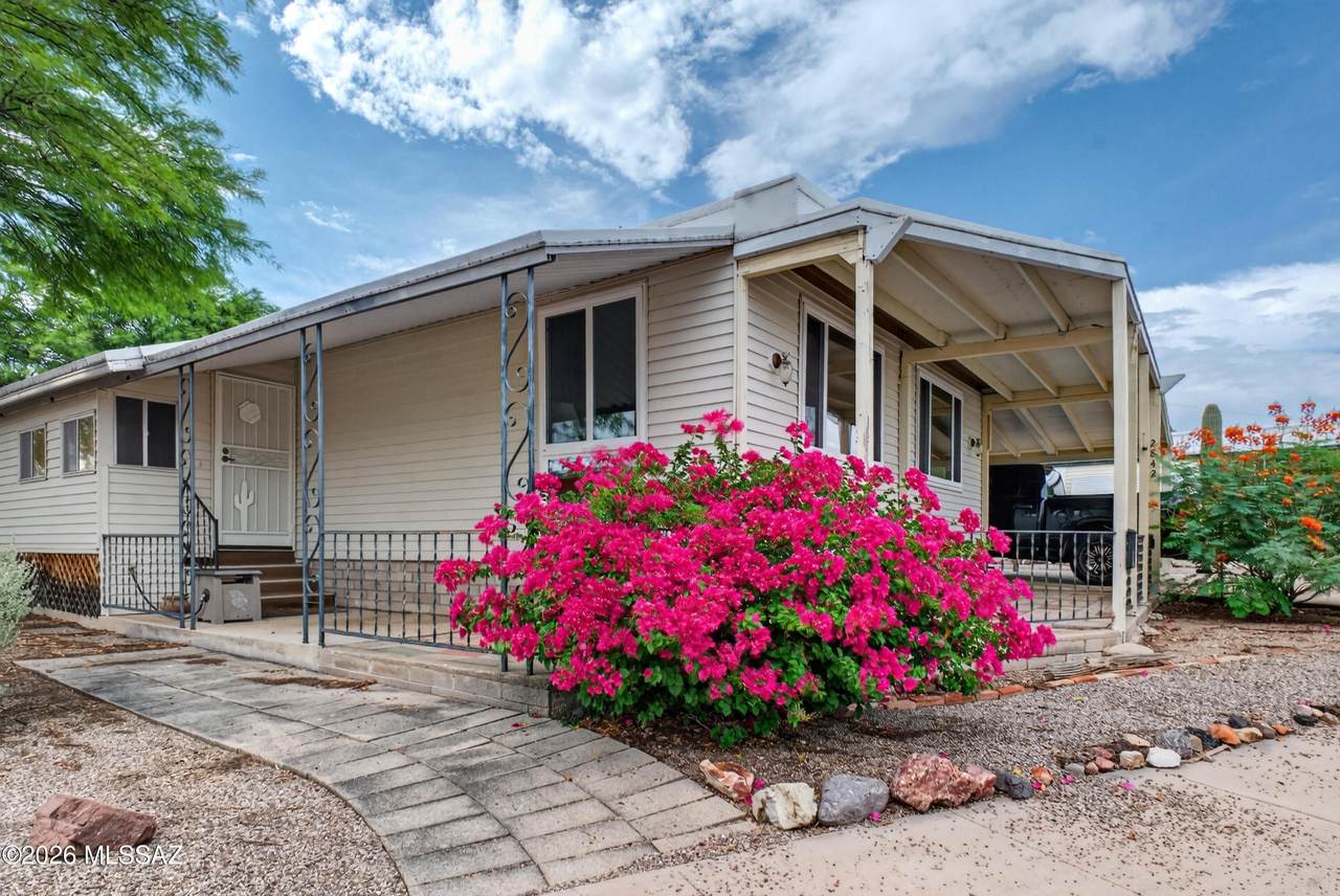 2842 Western Way Circle - Photo 1