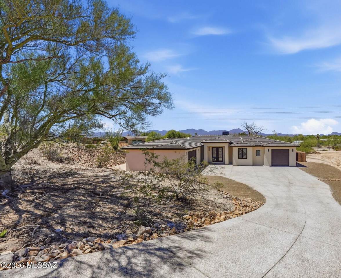 1044 Roller Coaster Road - Photo 1