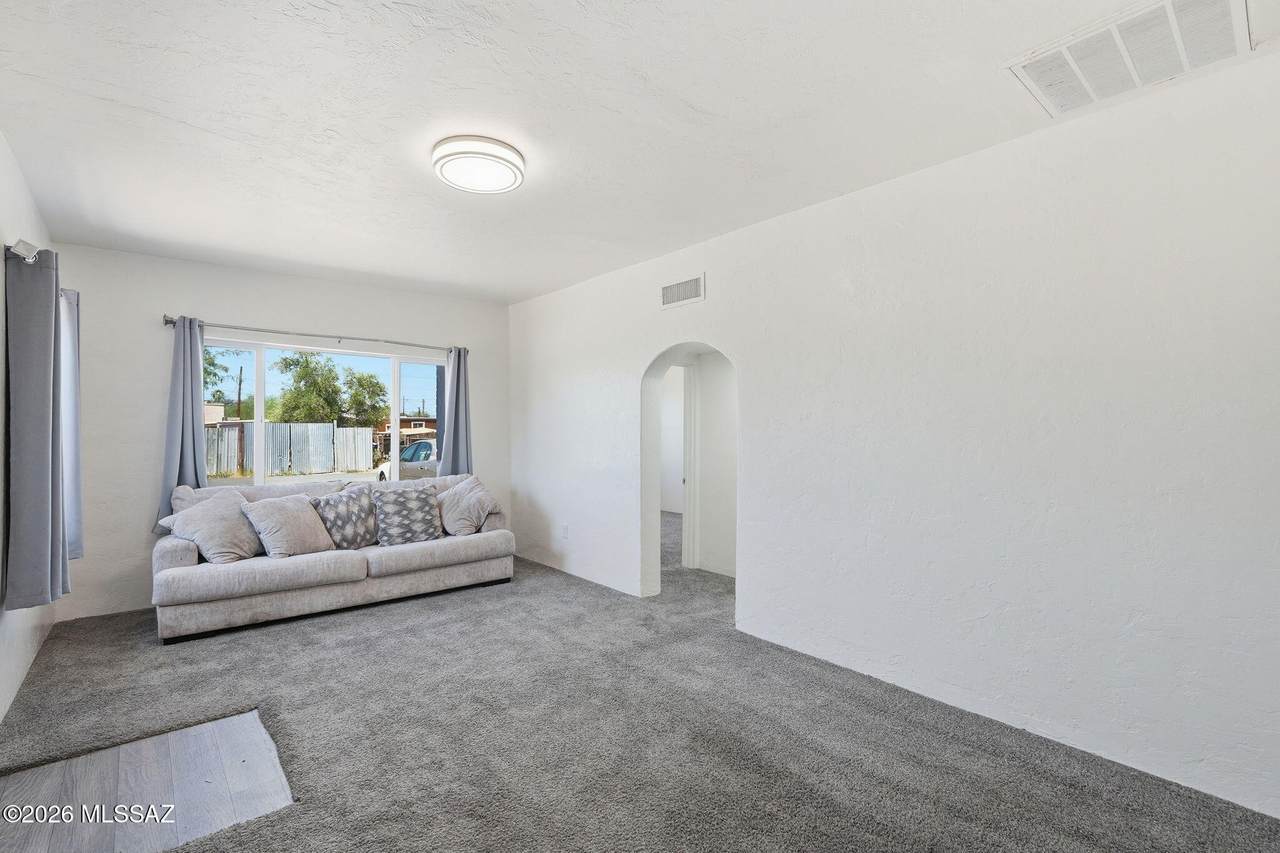 https://bt-photos.global.ssl.fastly.net/tucson/1280_boomver_1_22620197-2.jpg