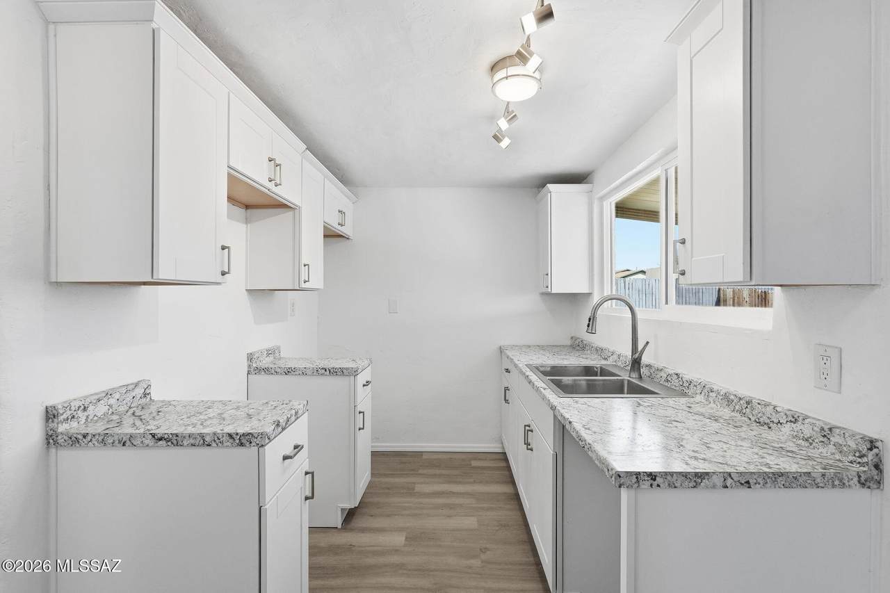 https://bt-photos.global.ssl.fastly.net/tucson/1280_boomver_1_22620271-2.jpg