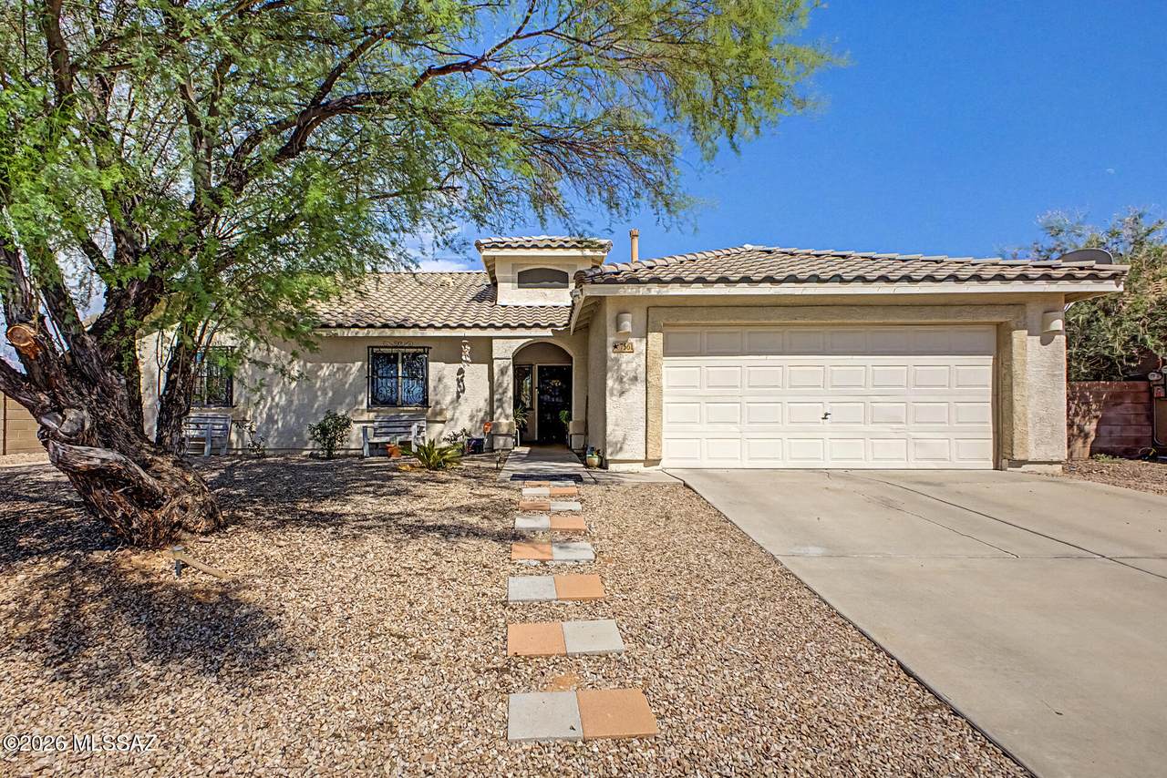 7561 Woodbury Grove Drive - Photo 1