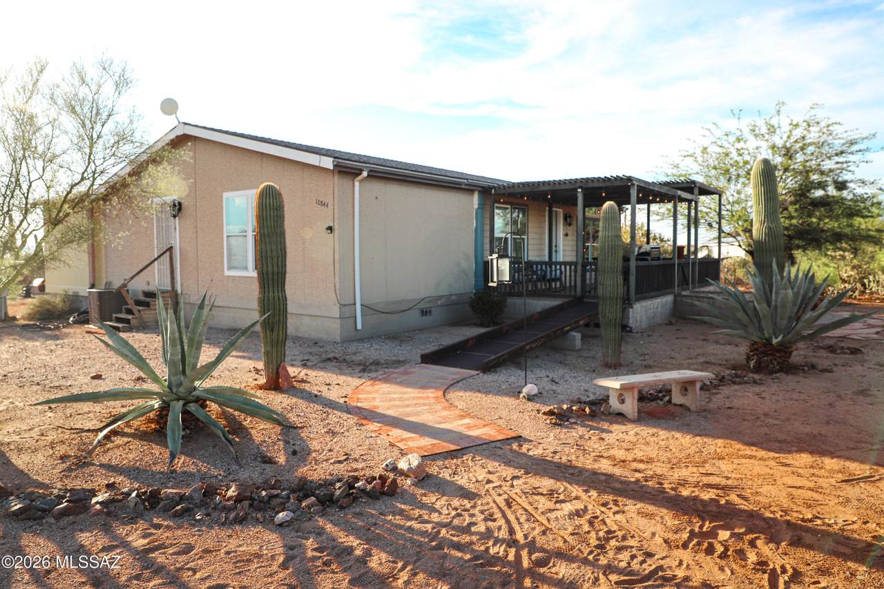 https://bt-photos.global.ssl.fastly.net/tucson/1280_boomver_1_22620327-2.jpg