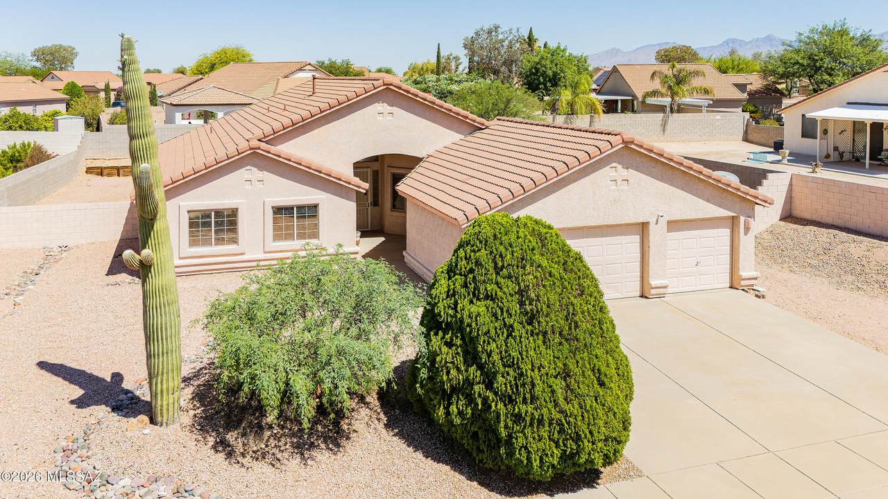 9003 La Palma Drive - Photo 1