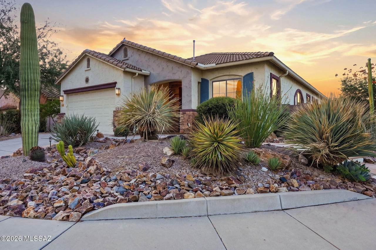 1230 Lyle Lane - Photo 1
